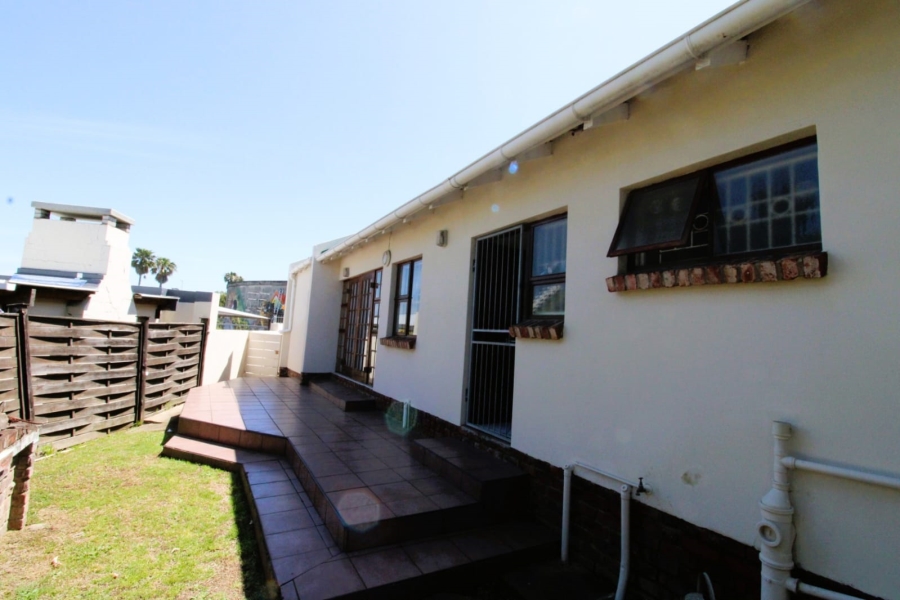  Bedroom Property for Sale in Gonubie North Eastern Cape